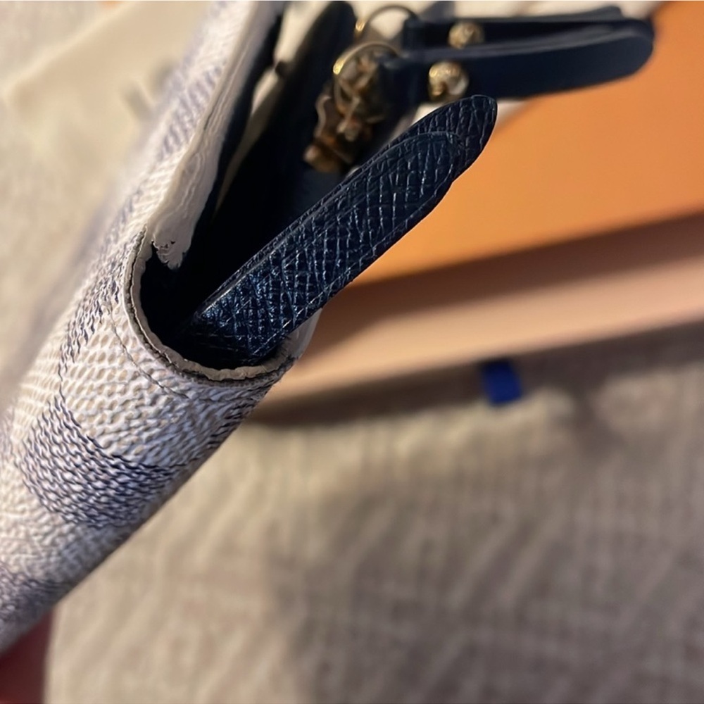 Louis Vuitton Damier Azur Voyages Organizer/Wallet - Picture 9 of 11